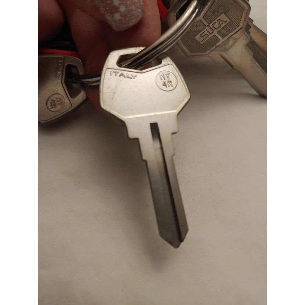 Set Of 2 Harley Davidson Silca Blank HY4R Keys